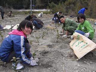 2011-03-27 13:51:36